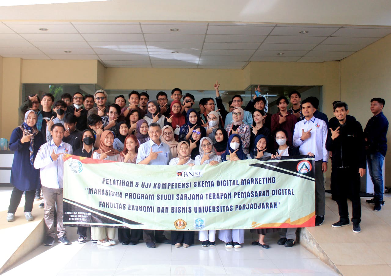 Sertifikasi Uji Kompetensi Digital Marketing unpad 161222