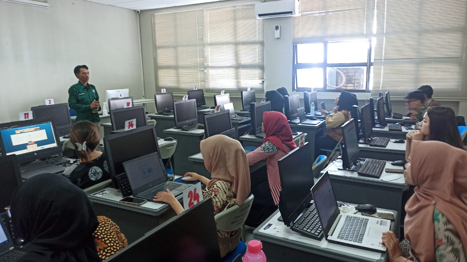 Peserta pelatihan di ARS University